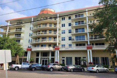 Condo à Saint Petersburg, Floride, 2 chambres  № 2388786