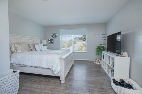 Adosado en venta en Orlando, Florida, 5 dormitorios, 188.03 m2 № 2116818 - foto 18