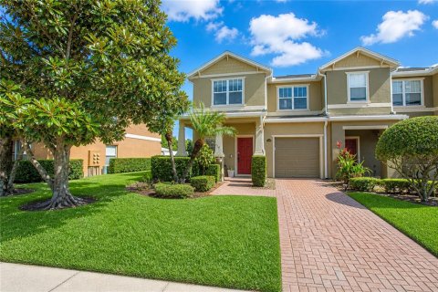 Adosado en venta en Orlando, Florida, 5 dormitorios, 188.03 m2 № 2116818 - foto 3