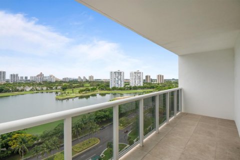 Condo in Aventura, Florida, 1 bedroom  № 2039177 - photo 12