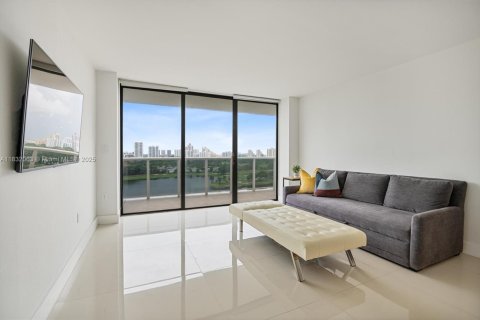Condo in Aventura, Florida, 1 bedroom  № 2039177 - photo 7