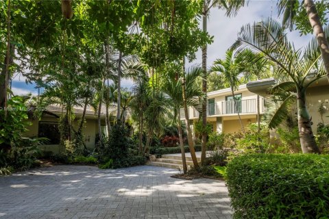 Casa en venta en Miami Beach, Florida, 3 dormitorios, 411.93 m2 № 2016014 - foto 10