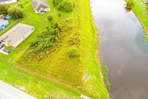 Terreno en venta en Port St. Lucie, Florida № 1932526 - foto 4