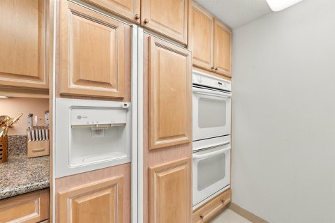 Copropriété à vendre à Hollywood, Floride: 2 chambres, 167.22 m2 № 2397589 - photo 10
