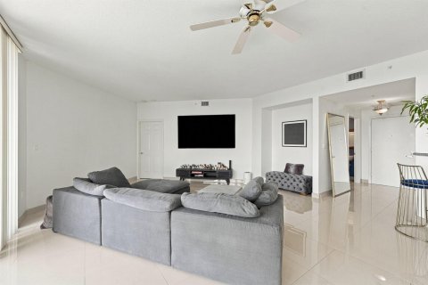Copropriété à vendre à Hollywood, Floride: 2 chambres, 167.22 m2 № 2397589 - photo 7