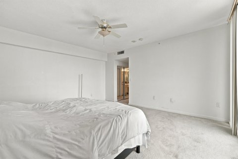 Copropriété à vendre à Hollywood, Floride: 2 chambres, 167.22 m2 № 2397589 - photo 18