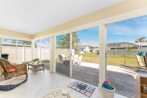 House in Port Charlotte, Florida 3 bedrooms, 127.28 sq.m. № 1513627 - photo 27