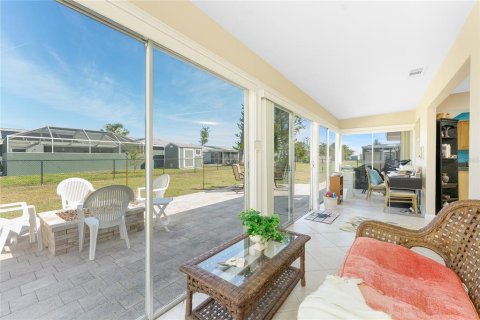 House in Port Charlotte, Florida 3 bedrooms, 127.28 sq.m. № 1513627 - photo 29