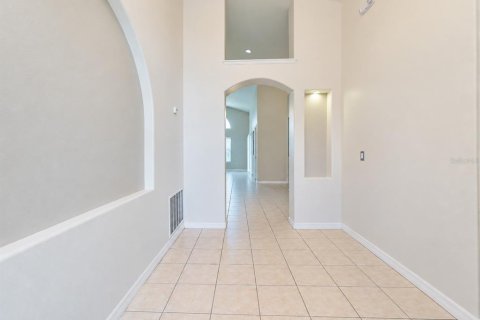 Villa ou maison à louer à Kissimmee, Floride: 4 chambres, 154.87 m2 № 2377554 - photo 3