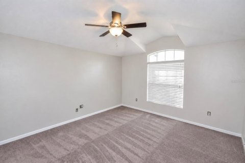 Villa ou maison à louer à Kissimmee, Floride: 4 chambres, 154.87 m2 № 2377554 - photo 8