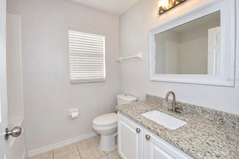 Villa ou maison à louer à Kissimmee, Floride: 4 chambres, 154.87 m2 № 2377554 - photo 10