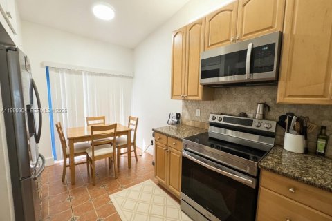 Casa en venta en Deerfield Beach, Florida, 2 dormitorios, 127.09 m2 № 2062272 - foto 3