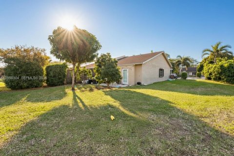 Casa en venta en Deerfield Beach, Florida, 2 dormitorios, 127.09 m2 № 2062272 - foto 12