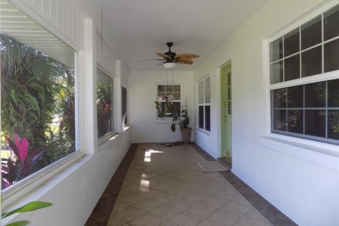 House in Mount Dora, Florida 2 bedrooms, 125.05 sq.m. № 1686512 - photo 2