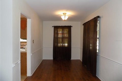 House in Mount Dora, Florida 2 bedrooms, 125.05 sq.m. № 1686512 - photo 5