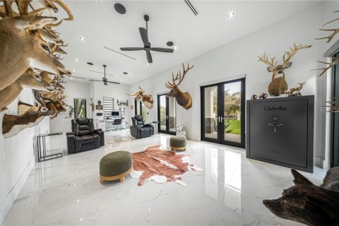 Купить виллу или дом в Майами, Флорида 7 спален, 685.99м2, № 2154097 - фото 10
