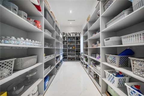 Купить виллу или дом в Майами, Флорида 7 спален, 685.99м2, № 2154097 - фото 20