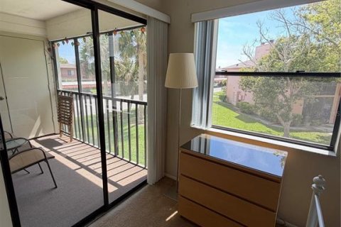 Condo in Oldsmar, Florida, 2 bedrooms  № 2113945 - photo 25