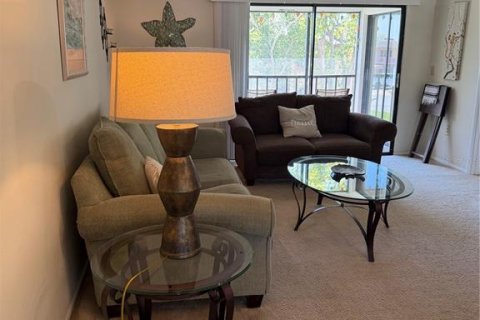 Condo in Oldsmar, Florida, 2 bedrooms  № 2113945 - photo 11