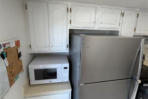 Condo in Oldsmar, Florida, 2 bedrooms  № 2113945 - photo 18