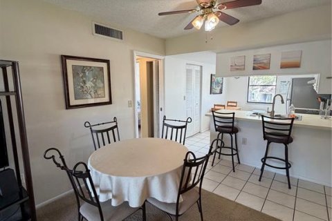 Condo in Oldsmar, Florida, 2 bedrooms  № 2113945 - photo 3