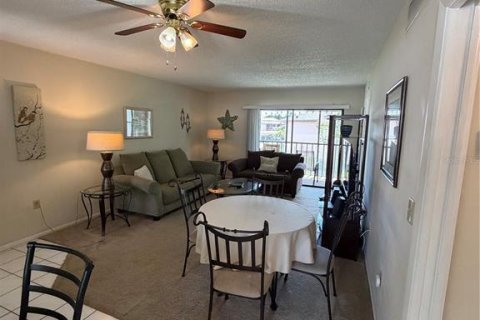Condo in Oldsmar, Florida, 2 bedrooms  № 2113945 - photo 19