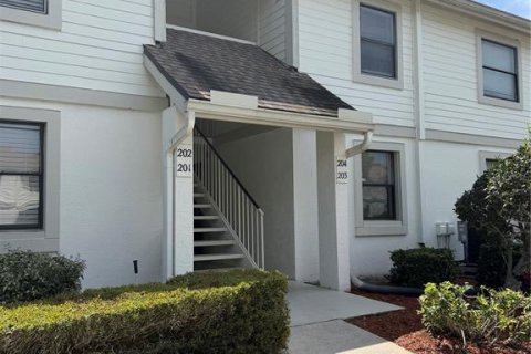 Condo in Oldsmar, Florida, 2 bedrooms  № 2113945