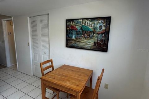 Condo in Oldsmar, Florida, 2 bedrooms  № 2113945 - photo 9