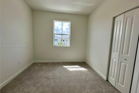 Купить таунхаус в Хомстед, Флорида 3 спальни, 129.41м2, № 2079882 - фото 24