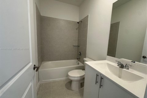 Купить таунхаус в Хомстед, Флорида 3 спальни, 129.41м2, № 2079882 - фото 21