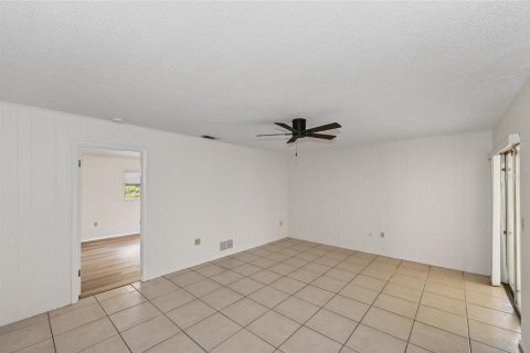 Villa ou maison à louer à Sarasota, Floride: 3 chambres, 167.87 m2 № 2096785 - photo 15