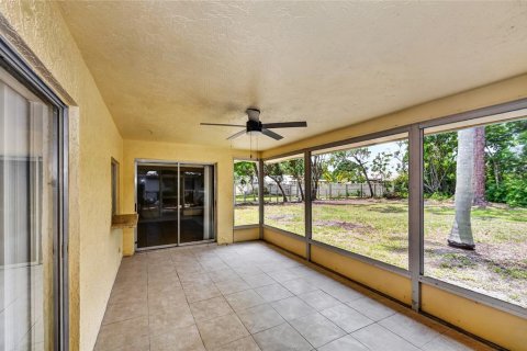 Villa ou maison à louer à Sarasota, Floride: 3 chambres, 167.87 m2 № 2096785 - photo 25