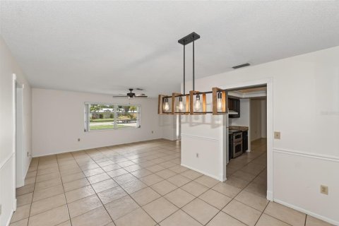 Villa ou maison à louer à Sarasota, Floride: 3 chambres, 167.87 m2 № 2096785 - photo 9