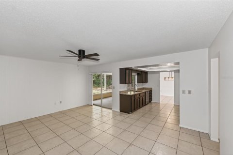 Villa ou maison à louer à Sarasota, Floride: 3 chambres, 167.87 m2 № 2096785 - photo 17