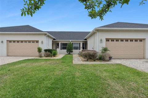 Townhouse in Groveland, Florida 2 bedrooms, 132.76 sq.m. № 2238341