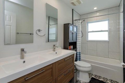 Casa en venta en Winter Park, Florida, 4 dormitorios, 169.73 m2 № 1540870 - foto 20