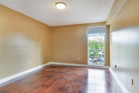 Copropriété à louer à North Miami Beach, Floride: 1 chambre, 66.15 m2 № 1878575 - photo 8