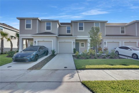 Adosado en alquiler en Kissimmee, Florida, 3 dormitorios, 130.71 m2 № 1866212 - foto 1