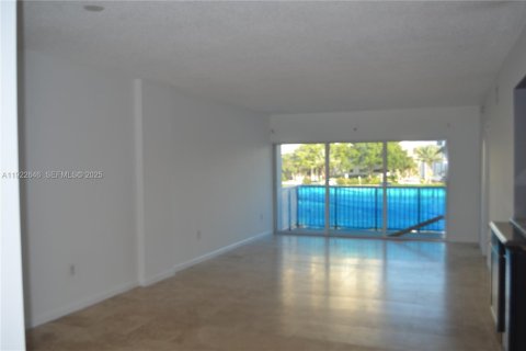 Купить кондоминиум в Майами-Бич, Флорида 2 спальни, 120.77м2, № 1976488 - фото 19