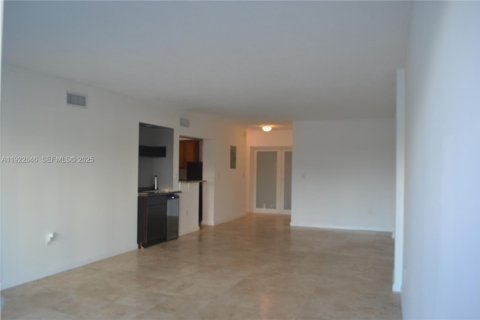 Купить кондоминиум в Майами-Бич, Флорида 2 спальни, 120.77м2, № 1976488 - фото 20