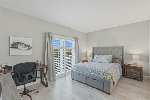 Townhouse in Tierra Verde, Florida 2 bedrooms, 150.5 sq.m. № 2215727 - photo 25