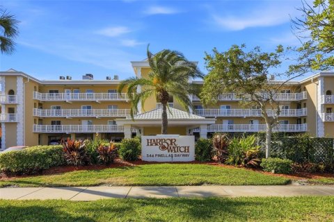 Townhouse in Tierra Verde, Florida 2 bedrooms, 150.5 sq.m. № 2215727 - photo 3