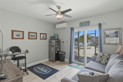 Townhouse in Tierra Verde, Florida 2 bedrooms, 150.5 sq.m. № 2215727 - photo 28