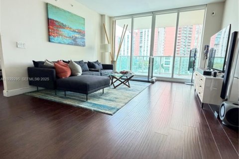 Condo in Aventura, Florida, 2 bedrooms  № 1994096 - photo 1