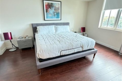 Condo in Aventura, Florida, 2 bedrooms  № 1994096 - photo 5