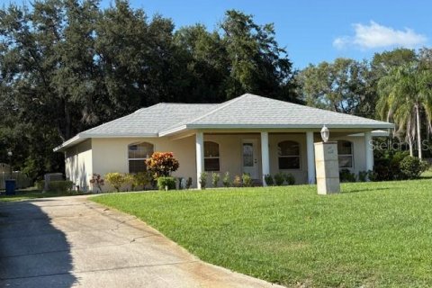House in Lake Wales, Florida 2 bedrooms, 169.08 sq.m. № 1909245 - photo 2
