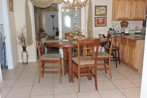 House in Lake Wales, Florida 2 bedrooms, 169.08 sq.m. № 1909245 - photo 8