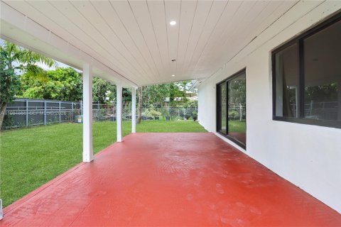 Casa en venta en Miami, Florida, 3 dormitorios, 127 m2 № 2006430 - foto 20