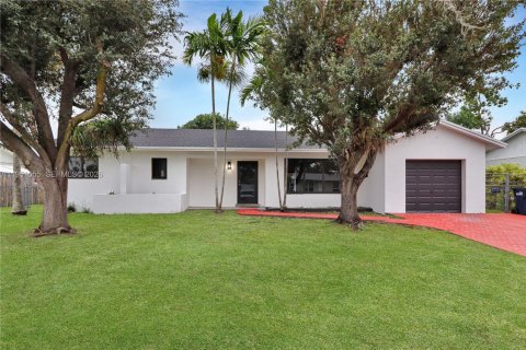 Casa en Miami, Florida 3 dormitorios, 127 m2 № 2006430