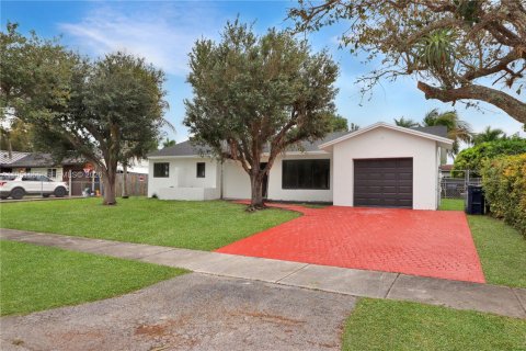 Casa en venta en Miami, Florida, 3 dormitorios, 127 m2 № 2006430 - foto 24